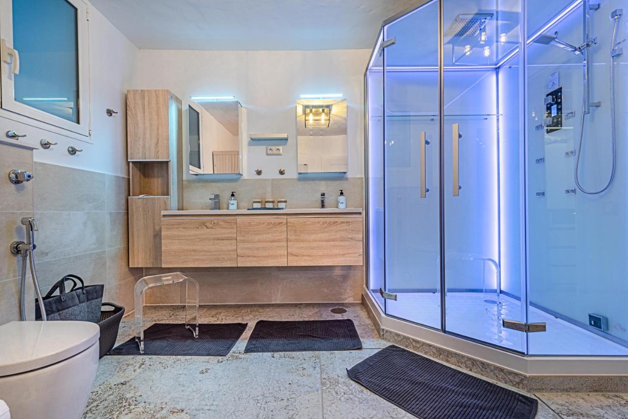 Mogan Luxury Apartment, Sea Views, Jacuzzi And Sauna. ภายนอก รูปภาพ