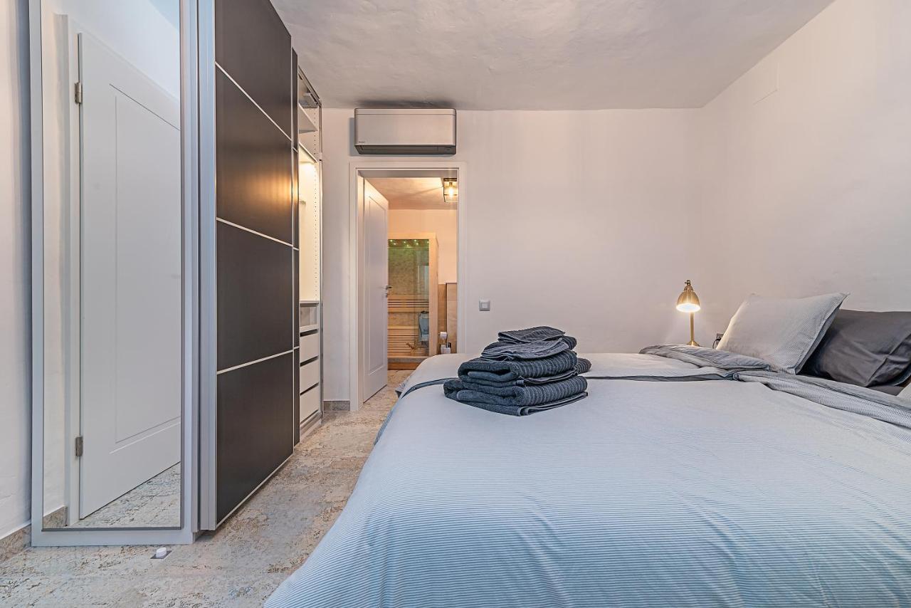 Mogan Luxury Apartment, Sea Views, Jacuzzi And Sauna. ภายนอก รูปภาพ